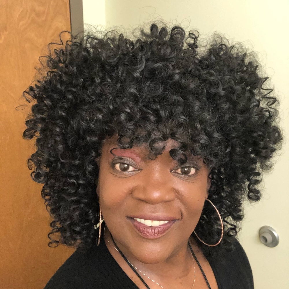 Meet your Posher, Sterling